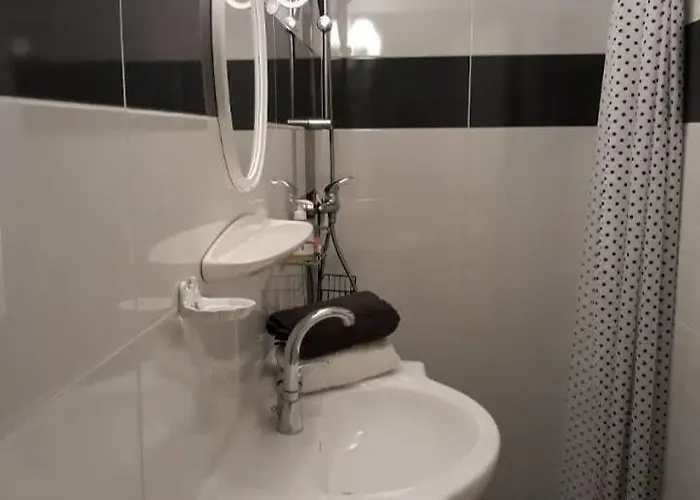 Les Volets Bleus בית נופש