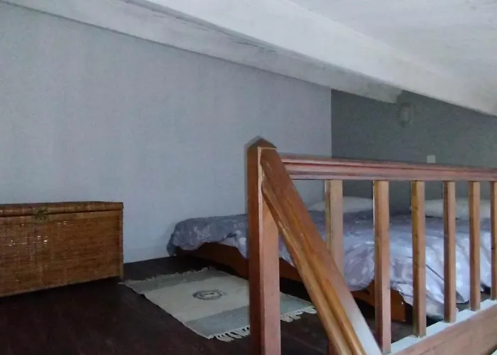 Les Volets Bleus בית נופש סן-ז'יל-קרואה-דה-וי