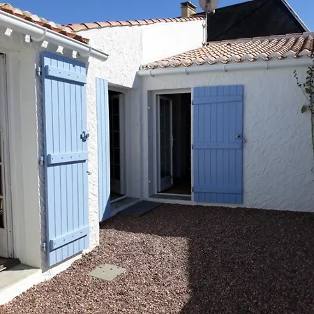 Les Volets Bleus Hébergement de vacances *